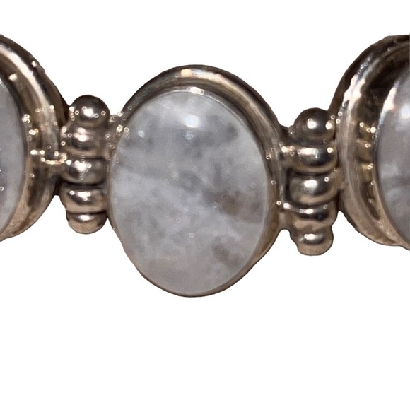 925 Sterling Silver Bracelets With Three Large Oval Shape Moonstone Cabochons - Picture 2 of 7